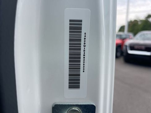 Used 2024 Chevrolet Low Cab Forward image 29