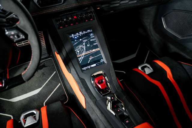 Used 2022 Lamborghini Huracan STO RWD image 22