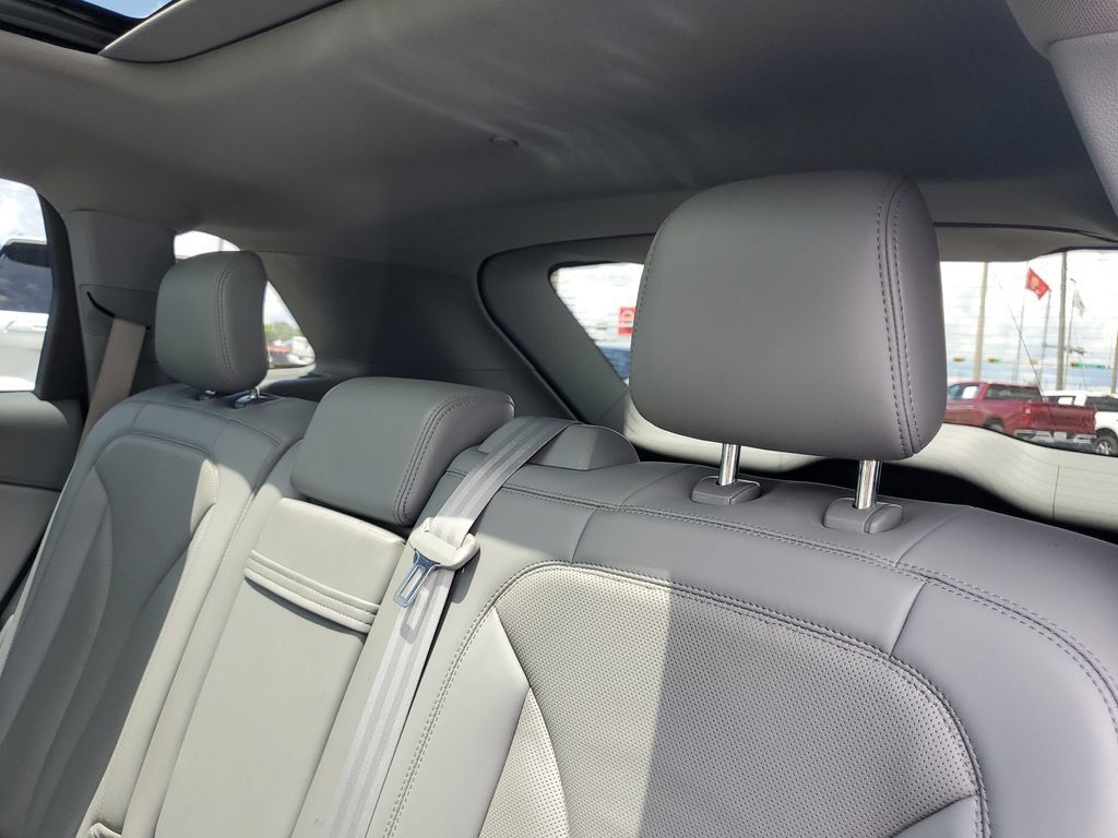 Used 2022 Lincoln Nautilus Reserve FWD image 25