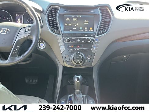 Used 2018 Hyundai Santa Fe Limited FWD image 20