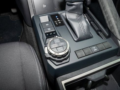 New 2025 Toyota Tacoma TRD Off-Road image 17