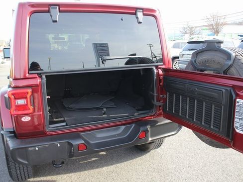 Used 2021 Jeep Wrangler Unlimited Sahara w/ LED Lighting Group image 24