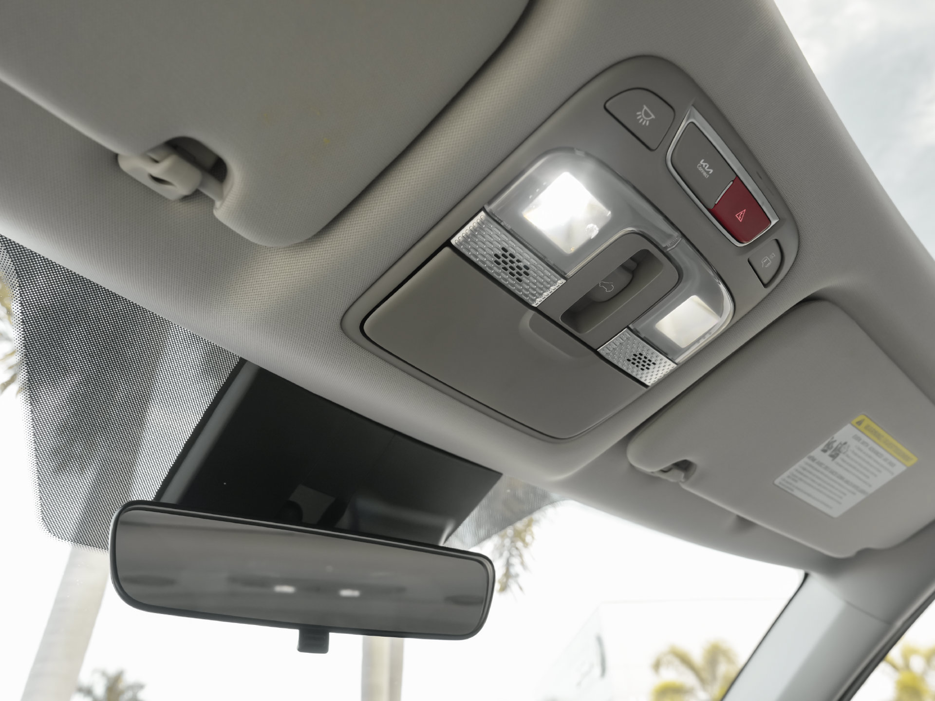 Used 2025 Kia Telluride S FWD image 24