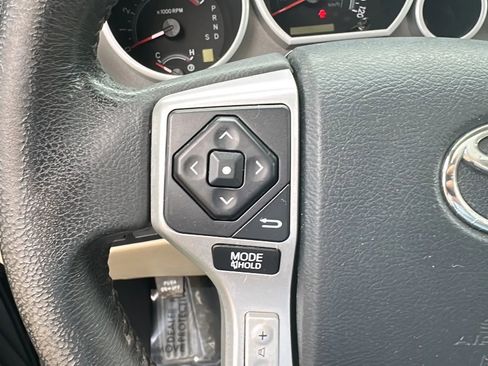 Used 2014 Toyota Sequoia SR5 image 35