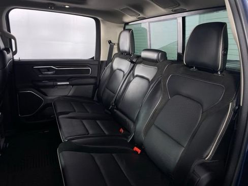 Used 2022 RAM 1500 Laramie AWD/4WD image 17