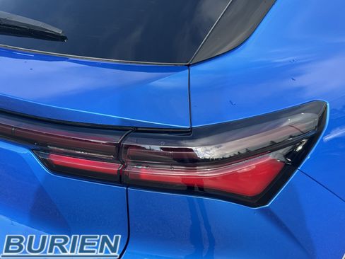 New 2026 Chevrolet Equinox EV LT image 39