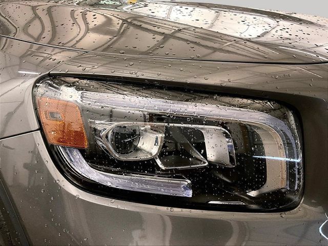 Used 2023 Mercedes-Benz GLB 250 4MATIC image 27