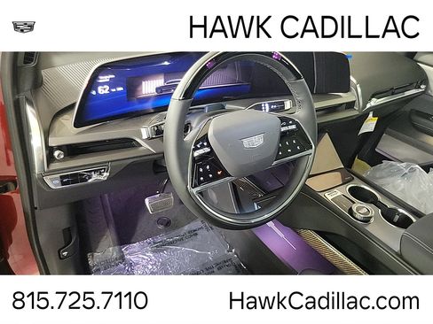 New 2026 Cadillac Vistiq Sport w/ LPO, Floor Liner Package AWD/4WD image 13