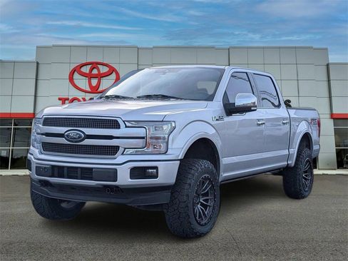 Used 2019 Ford F150 Platinum w/ Equipment Group 701A Luxury image 2