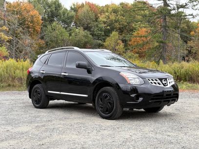 Used 2015 Nissan Rogue S w/ Convenience Package