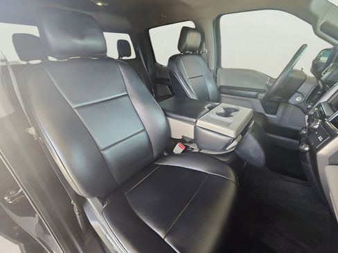 Used 2015 Ford F150 XLT w/ Equipment Group 302A Luxury AWD/4WD image 39