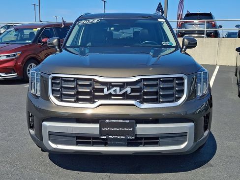 Certified 2024 Kia Telluride S w/ S Sunroof Package AWD/4WD image 2