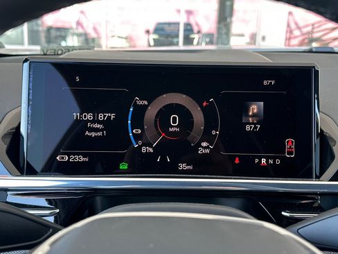 New 2026 GMC Sierra EV Elevation image 21