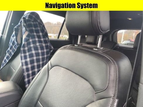 Used 2017 Ford Explorer Limited w/ Equipment Group 301A image 9