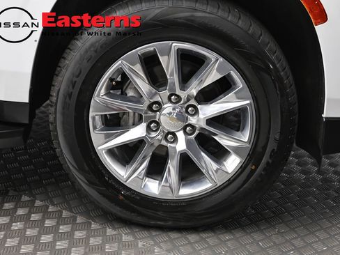 Used 2023 Chevrolet Suburban Premier RWD image 34