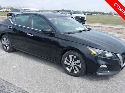 Used 2022 Nissan Altima 2.5 S image 2