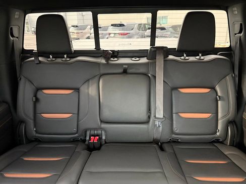 Used 2022 GMC Sierra 1500 AT4 w/ AT4 Preferred Package image 37