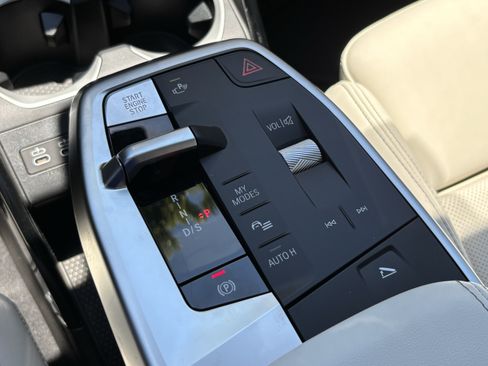 New 2026 BMW X1 xDrive28i w/ Technology Package AWD/4WD image 29