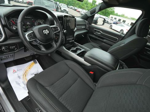 Used 2025 RAM 1500 Big Horn AWD/4WD image 16
