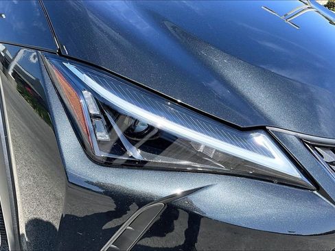 Used 2024 Lexus UX 250h FWD image 32
