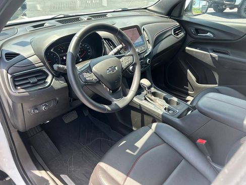 Certified 2022 Chevrolet Equinox RS w/ RS Leather Package FWD image 23