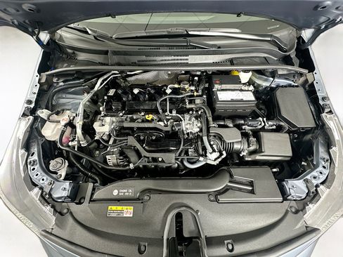 Used 2025 Toyota Corolla LE image 30