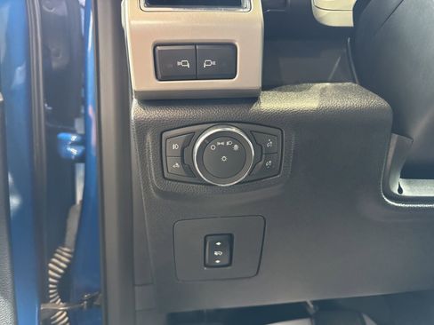 Certified 2017 Ford F150 Lariat w/ Equipment Group 502A Luxury image 30