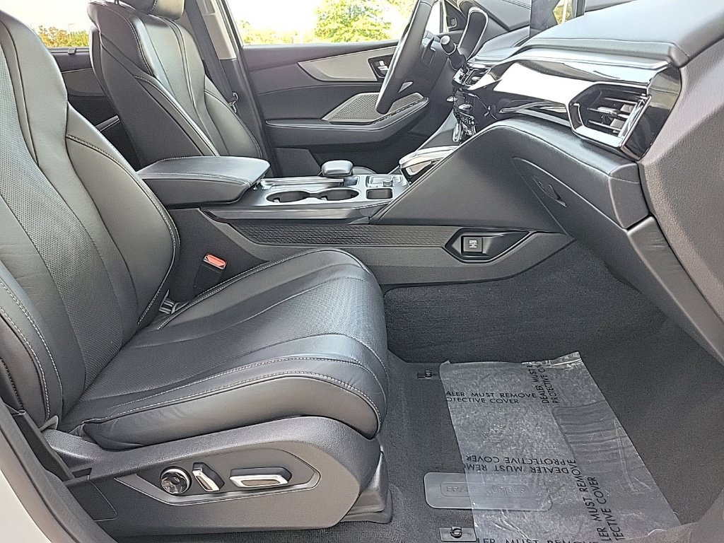 Used 2023 Acura MDX w/ Technology Package AWD/4WD image 18