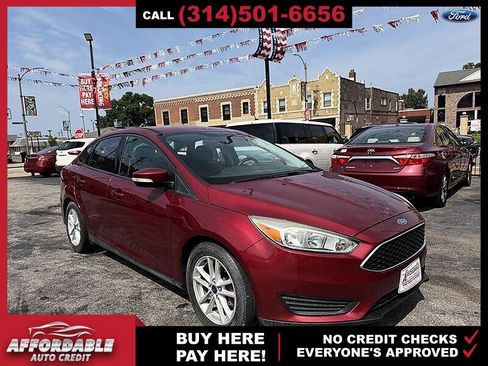 Used 2015 Ford Focus SE FWD image 7