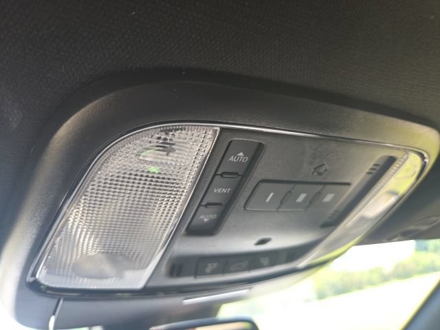 Used 2023 Dodge Durango GT AWD/4WD image 16