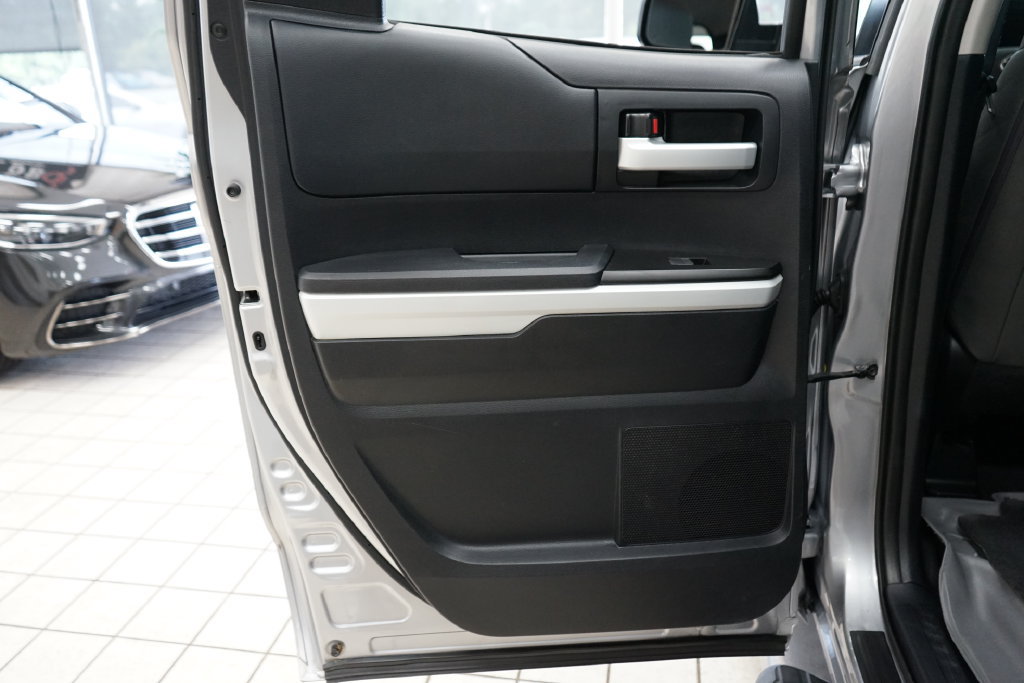 Used 2014 Toyota Tundra SR5 AWD/4WD image 40