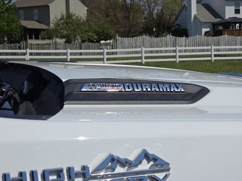 Used 2024 Chevrolet Silverado 3500 High Country w/ High Country Premium Package AWD/4WD image 14