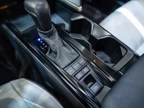 Certified 2025 Toyota Camry SE w/ Convenience Package image 30