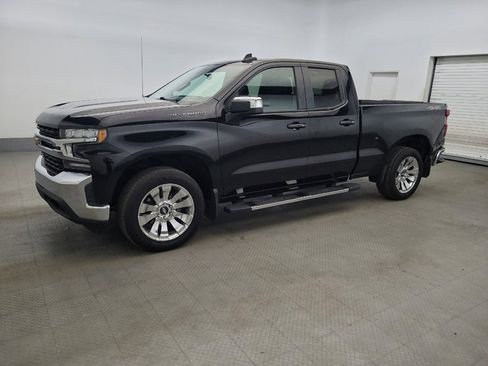 Used 2019 Chevrolet Silverado 1500 LT w/ All-Star Edition AWD/4WD image 2