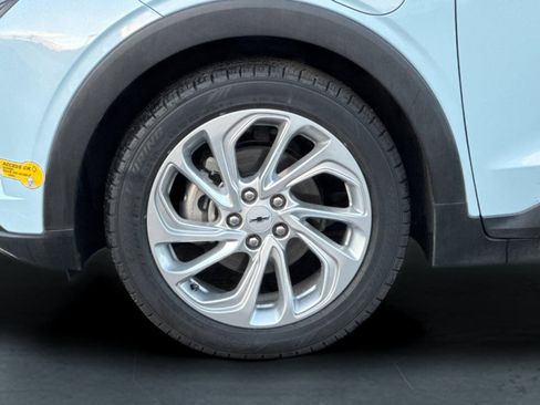 Used 2022 Chevrolet Bolt EUV LT image 25