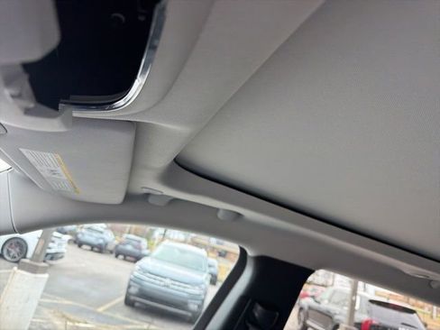 Used 2022 Jeep Cherokee Trailhawk w/ Sun, Sound & Nav Group image 15