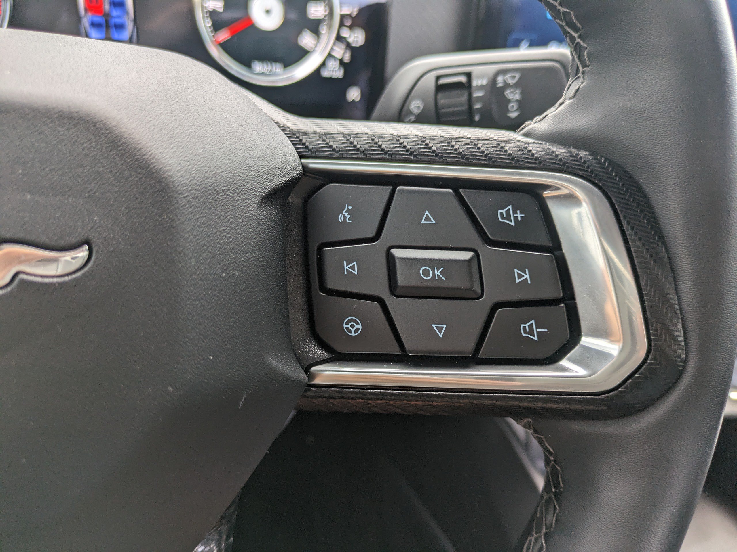 Used 2025 Ford Mustang Coupe RWD image 22