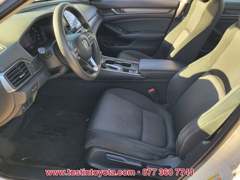 Used 2018 Honda Accord LX image 10