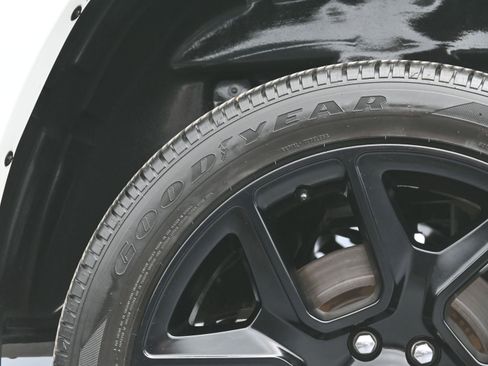 Used 2021 RAM 1500 Laramie image 41