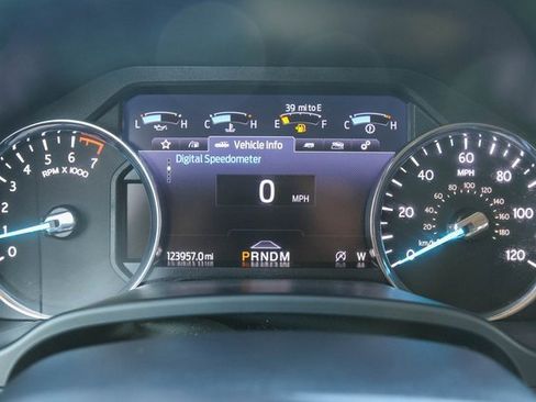 Used 2021 Ford Expedition Platinum image 39