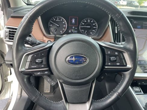 Used 2020 Subaru Outback Touring AWD/4WD image 17