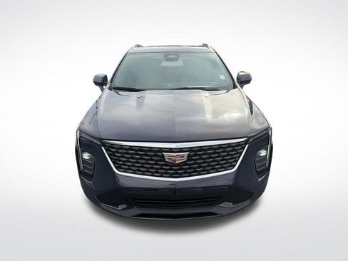 Used 2025 Cadillac XT4 Premium Luxury FWD image 15