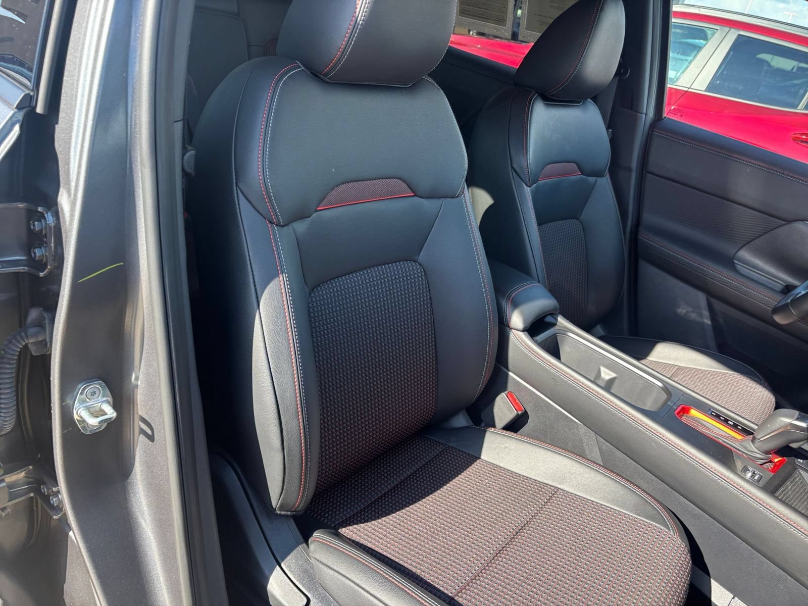 Used 2026 Nissan Kicks SR AWD/4WD image 34