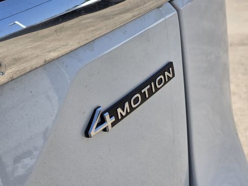 New 2026 Volkswagen Atlas SE image 9