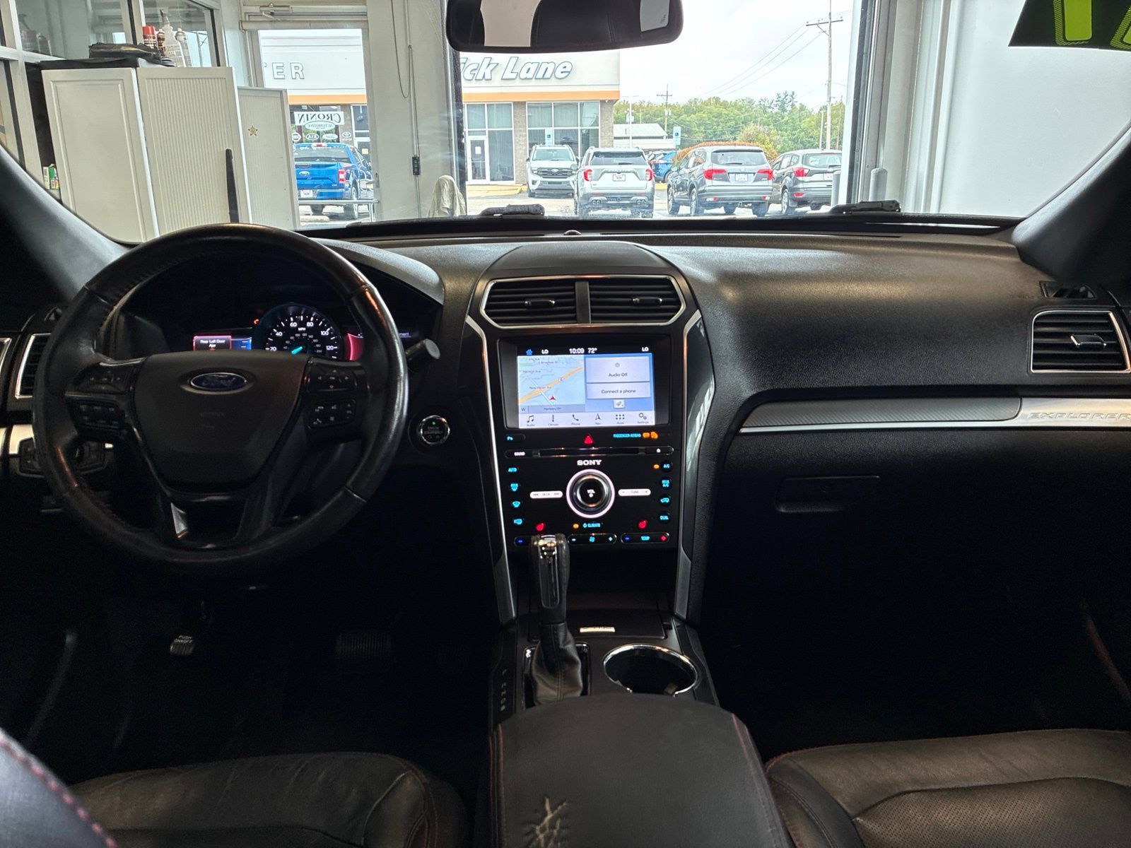 Used 2017 Ford Explorer Sport AWD/4WD image 18