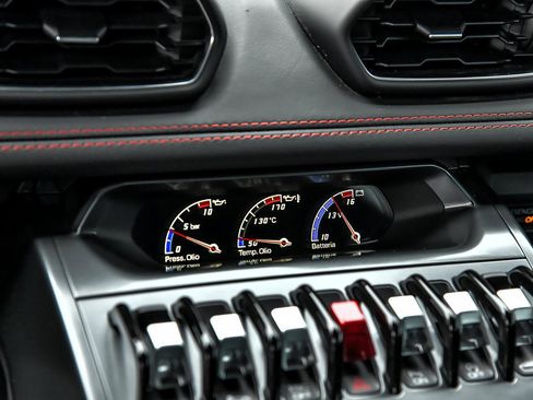 Used 2018 Lamborghini Huracan LP 580-2 image 33