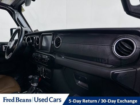 Used 2022 Jeep Wrangler Unlimited Sahara w/ Cold Weather Group AWD/4WD image 31