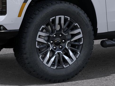 New 2026 Chevrolet Tahoe Z71 w/ Comfort Package AWD/4WD image 9