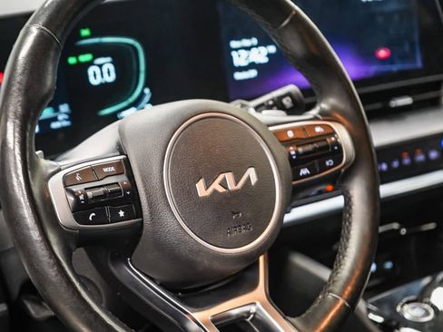 Used 2023 Kia Sportage EX image 20