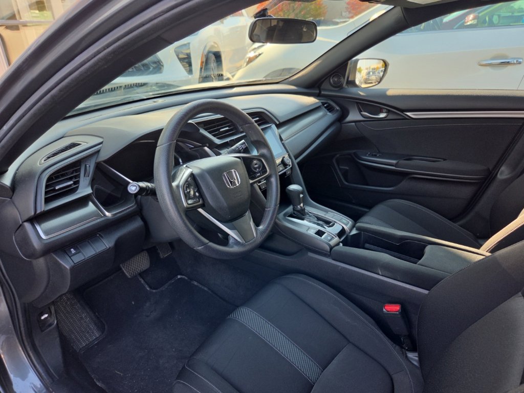 Used 2018 Honda Civic EX image 3